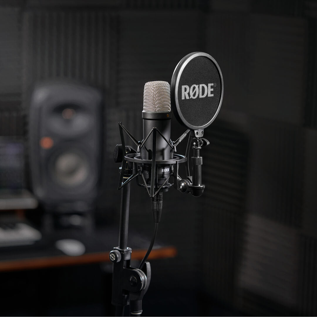 RODE NT1 Signature Series Large-Diaphragm Condenser Microphone (Cobalt)